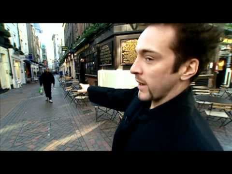 Derren Brown hádá povolání kolemjdoucích