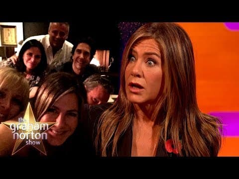 Jennifer Aniston o rozbitém Instagramu a zabavených rekvizitách a kvíz o Přátelích