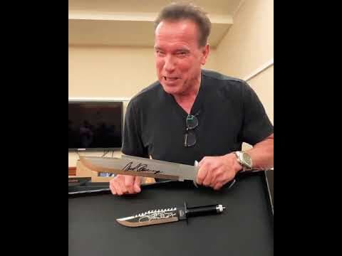 Arnold Schwarzenegger gratuluje Sylvesterovi Stallonemu k novému dílu Ramba
