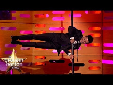Zac Efron tančí u tyče a chválí Toma Cruise