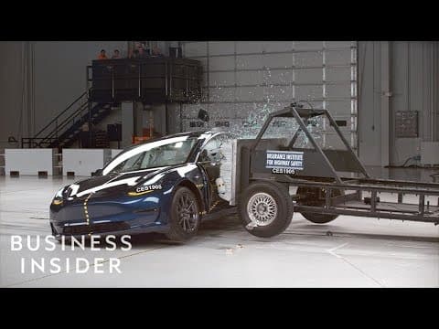 Proč je Tesla Model 3 jedním z nejbezpečnějších automobilů